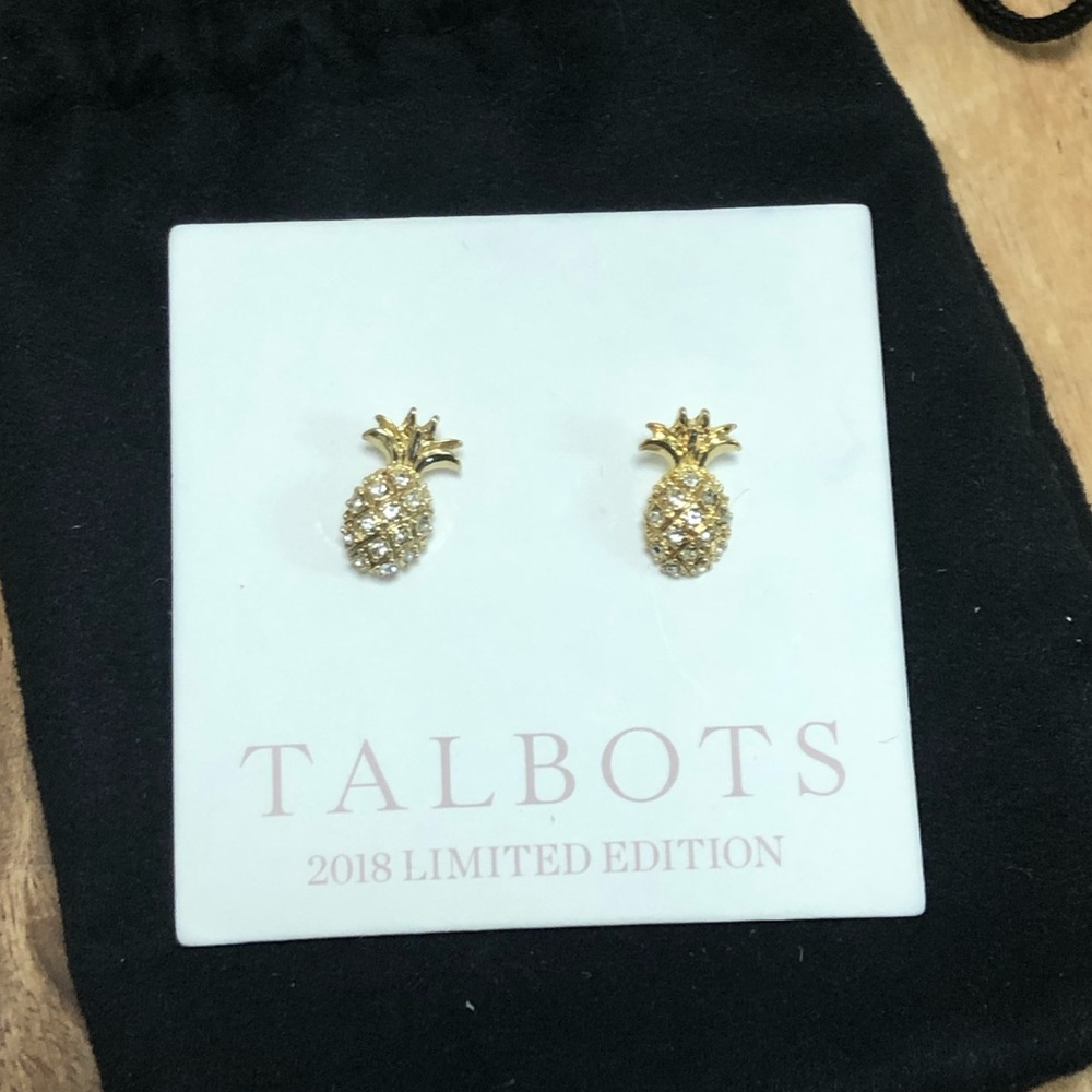Talbots pineapple 🍍 earrings